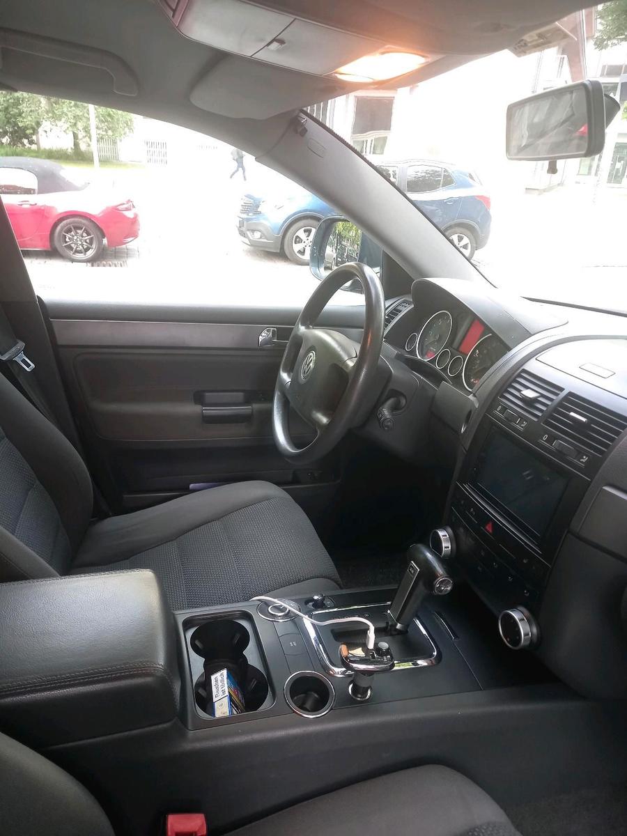 Volkswagen Touareg 2008 — photo 7