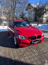 BMW 330d xDrive Touring M Sport Automatic M Sport - rote BMW 330