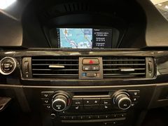 BMW 318 i Navi Leder PDC SHZ Panorama