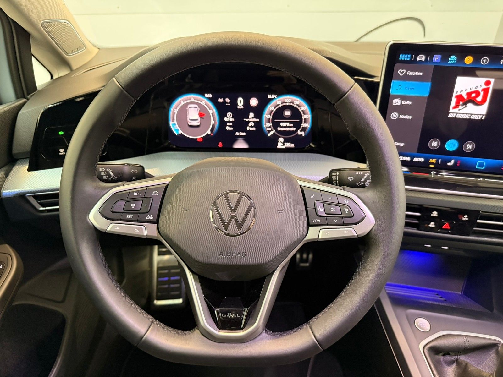 Fahrzeugabbildung Volkswagen Golf 1.5TSI Goal +Kamera+App+Navi +5 Jahre NW Ga