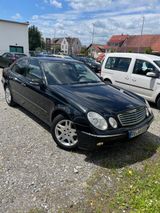 Mercedes-Benz E 240 AVANTGARDE - Mercedes-Benz E 240 aus 2005