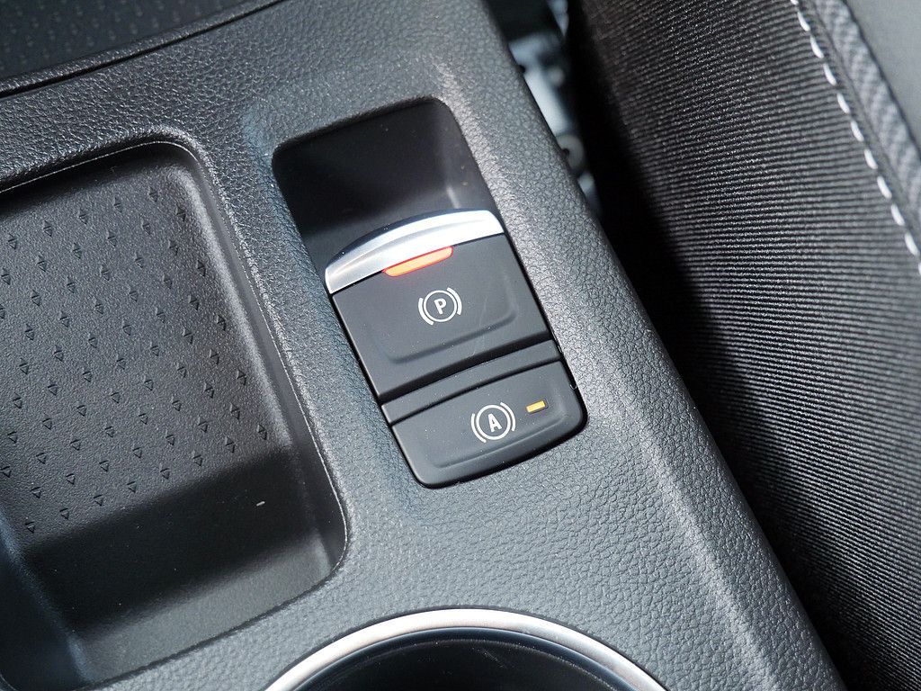 Fahrzeugabbildung Renault Captur Esprit Alpine E-Tech Full Hybrid 160