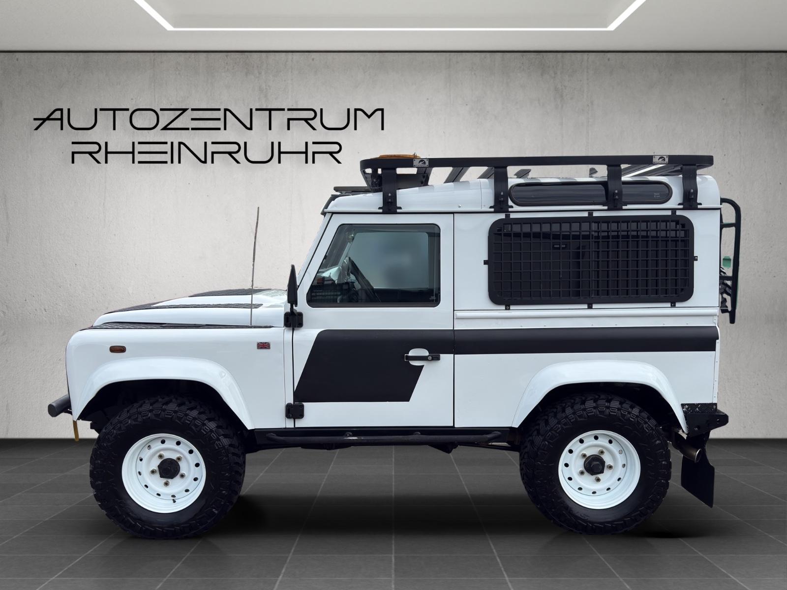 LAND ROVER DEFENDER - 90 HARD TOP -  122 CV - BVM