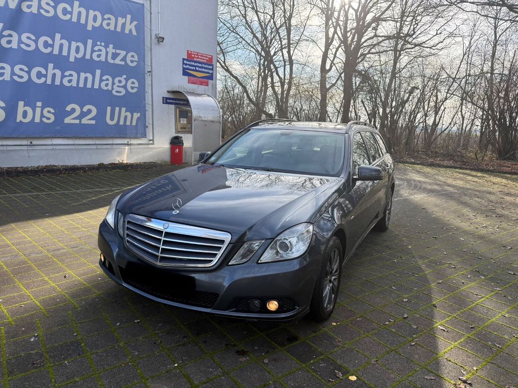 Mercedes-Benz E 220