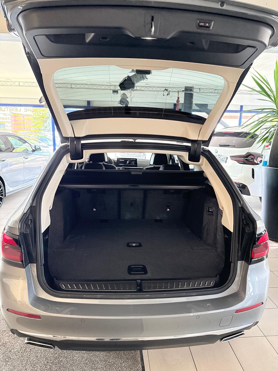 BMW 530 I Touring  Luxury Line LCI,Panoramadach,HUD,