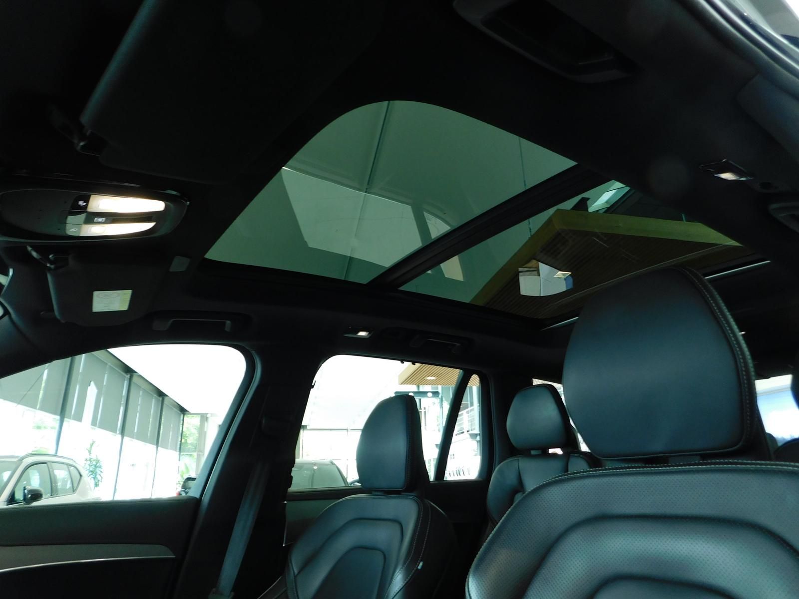Fahrzeugabbildung Volvo XC90 B5 D AWD Plus Bright