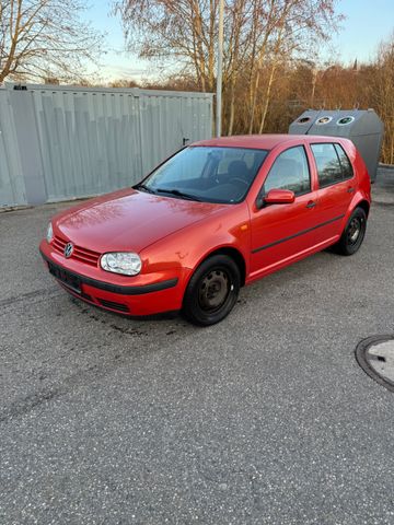 Volkswagen Golf 1.6 Automatik Comfortline