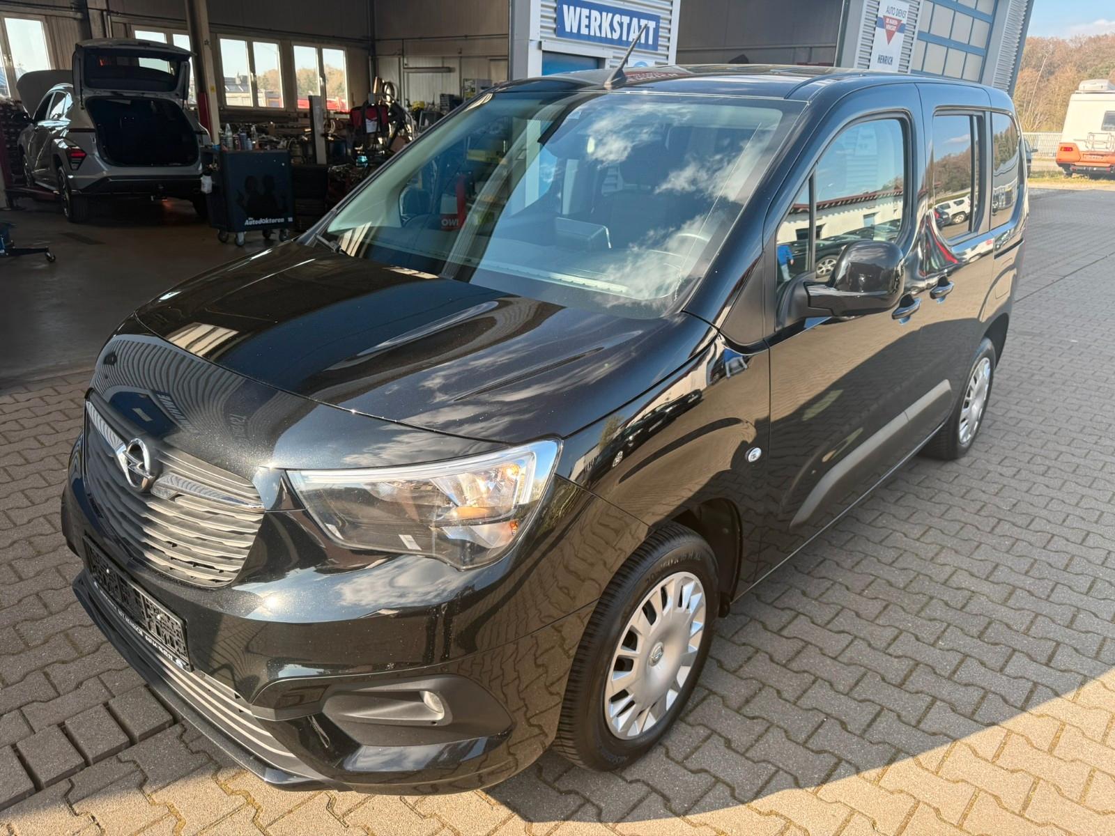 Opel Combo Life E Elegance DAB Navi PDC Kamera