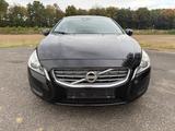 Volvo V60 D2 Momentum - gebrauchte Volvo V60 aus dem Jahr 2012