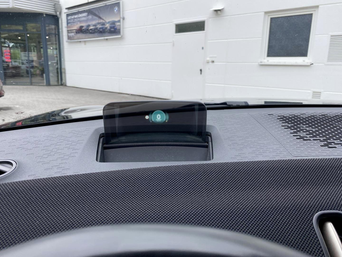 MINI Countryman C HUD AHK Navi LED el. Heckkl. Apple 