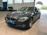 BMW 525 d Touring +BI-XENON+PANO+LEDER+HIFI+NAVI+SHZ - BMW 5er Reihe aus 2012: Kombi