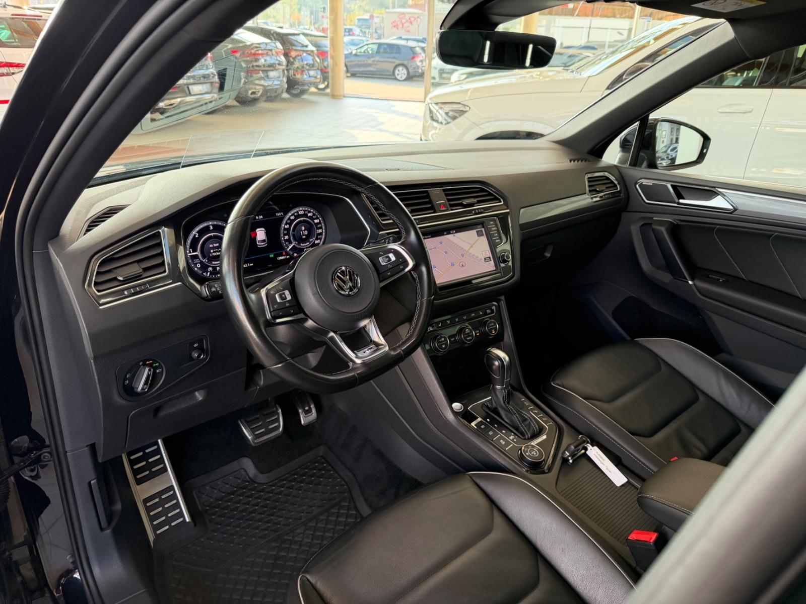 Volkswagen Tiguan 2.0TDI DSG 4M R-Line LED ACC PANO VIRTUA