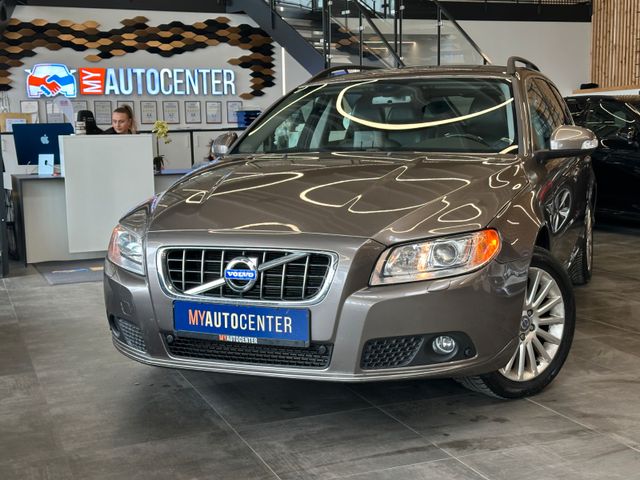Volvo V70 Kombi Momentum *Leder*
