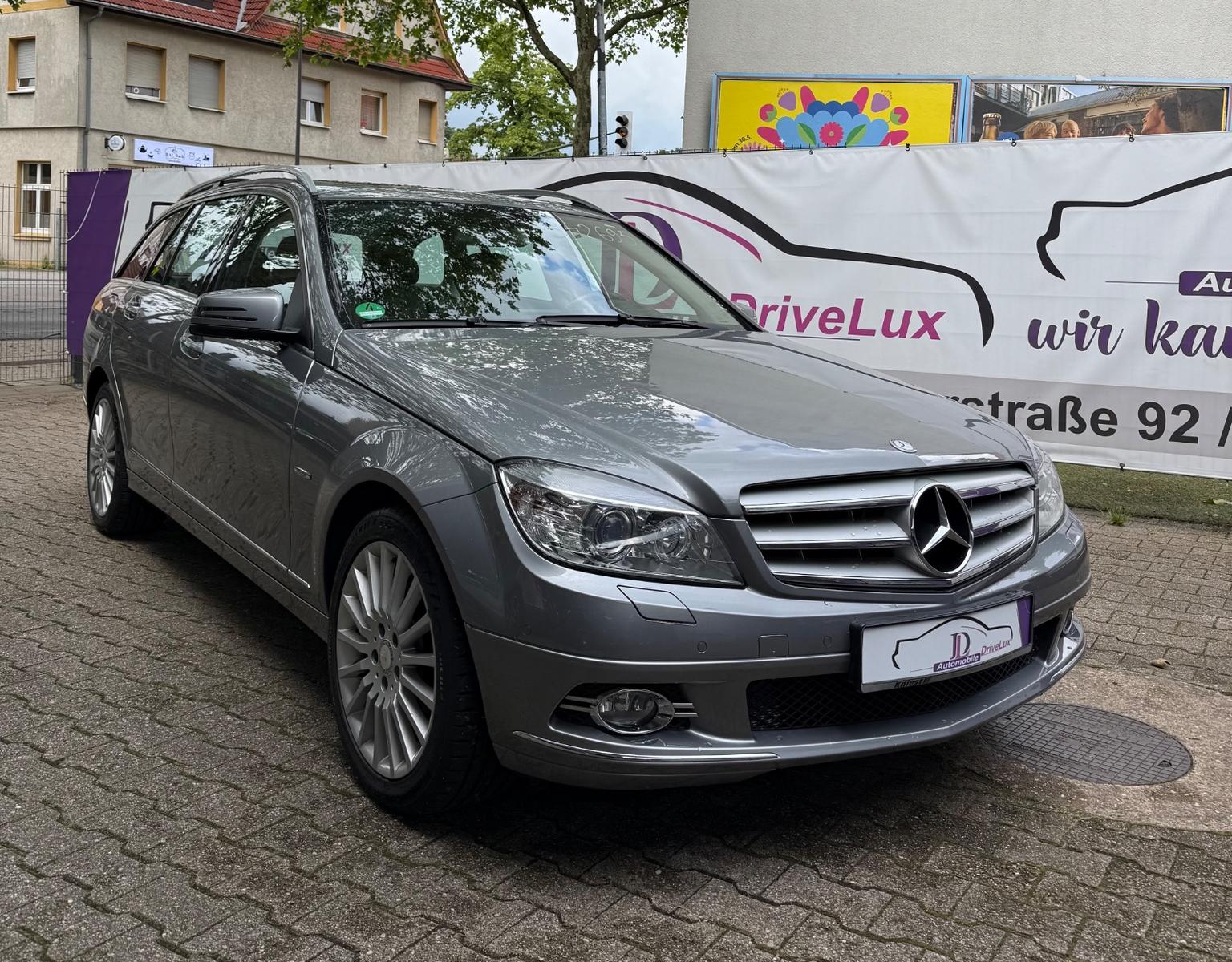 Mercedes-Benz C230T 2.5L/Automatik/AHK/Xenon/Avantgarde