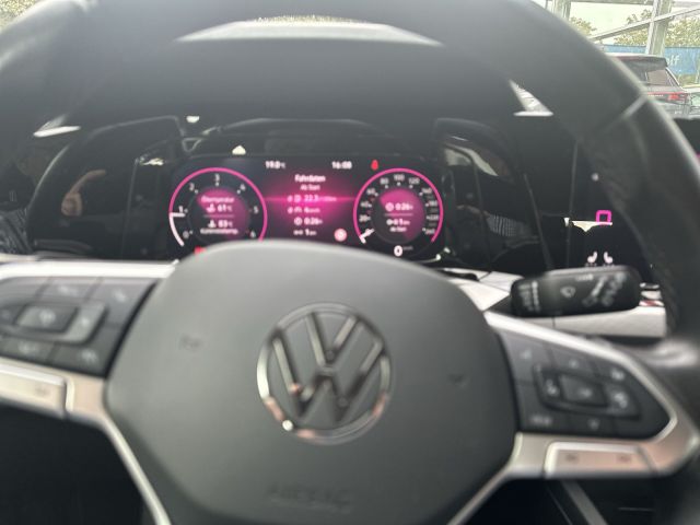 Golf VIII Variant 2.0 TDI DSG Life NAVI BUSINESS