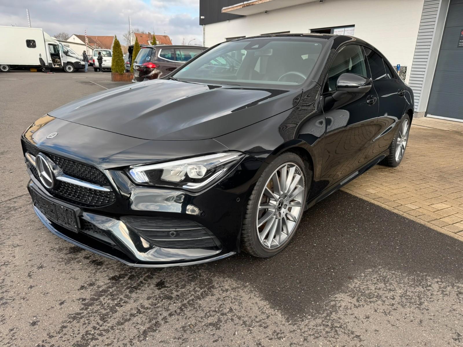 Mercedes-Benz CLA 250 AMG Night-Paket |