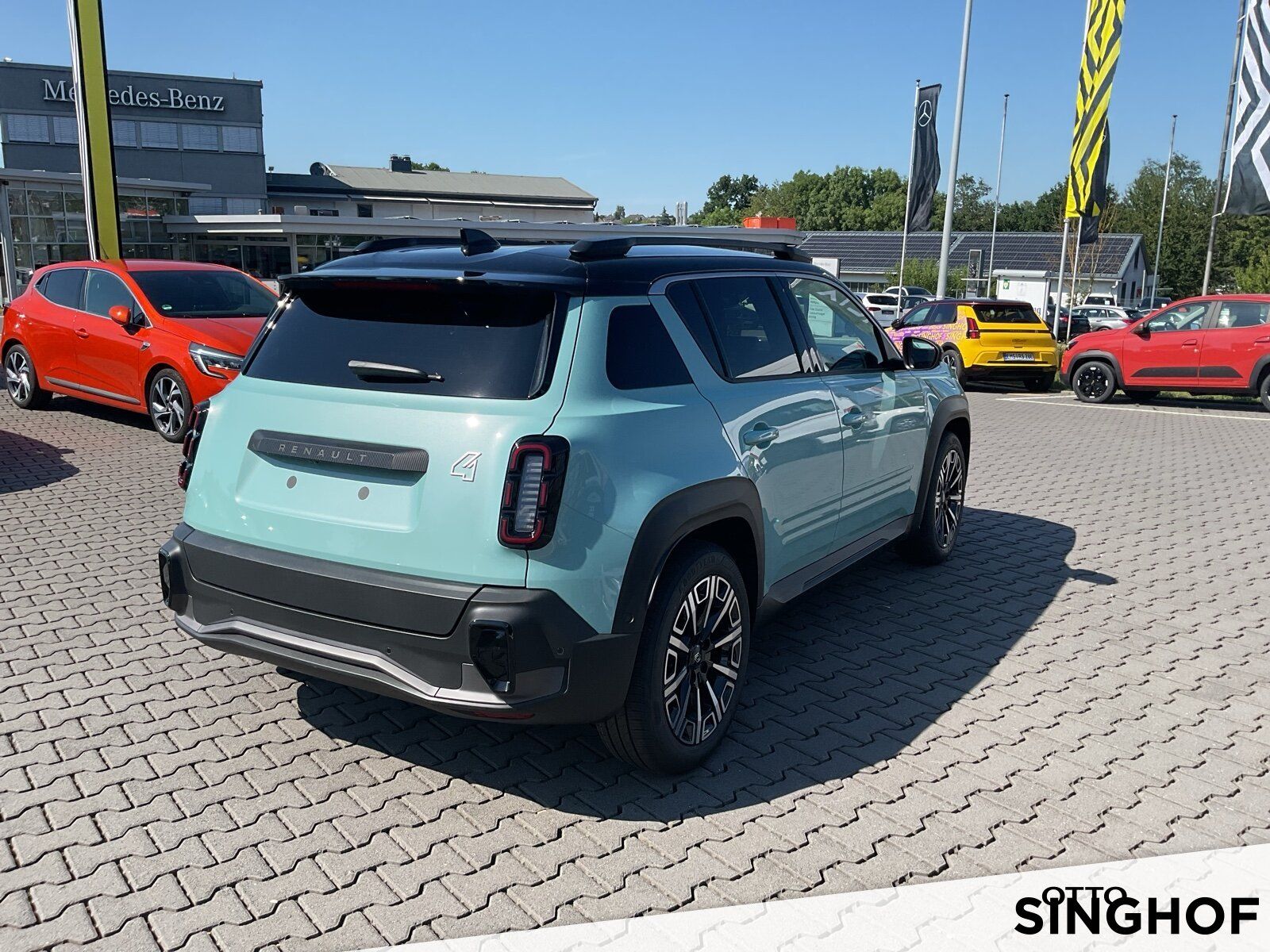 Fahrzeugabbildung Renault R 4 E-Tech elektrisch Iconic 150 Comfort Range