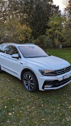 Volkswagen +++VW Tiguan R-Line, AHK, Panoramadach, pe...