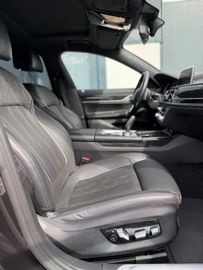 BMW 730 - 11
