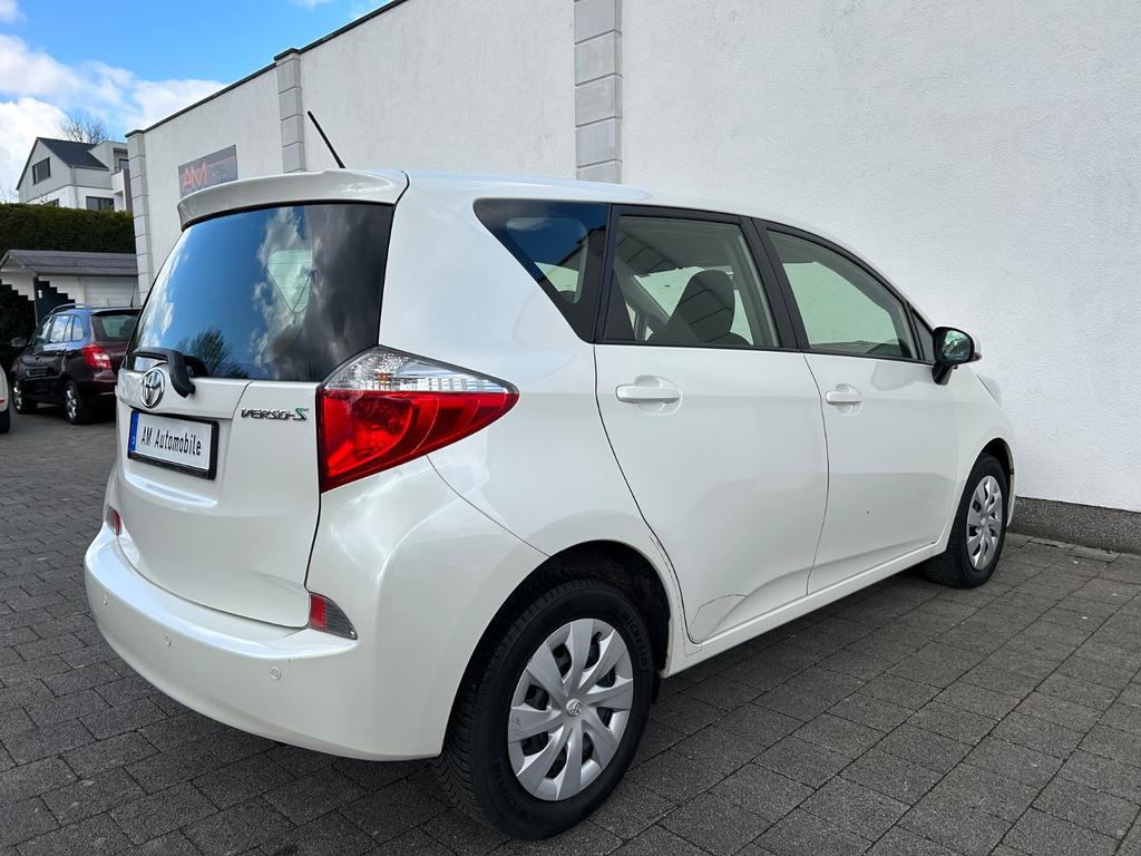 Toyota Verso-S