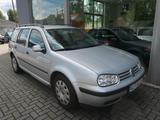Volkswagen Golf IV Variant Basis Klima - Volkswagen Golf aus 2001: Variant