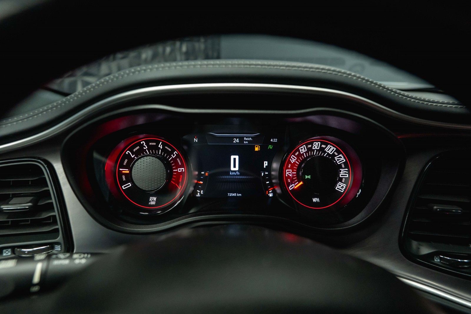 Fahrzeugabbildung Dodge Challenger 3.6 V6 4x4 GT SRT Styling *LED*19%*