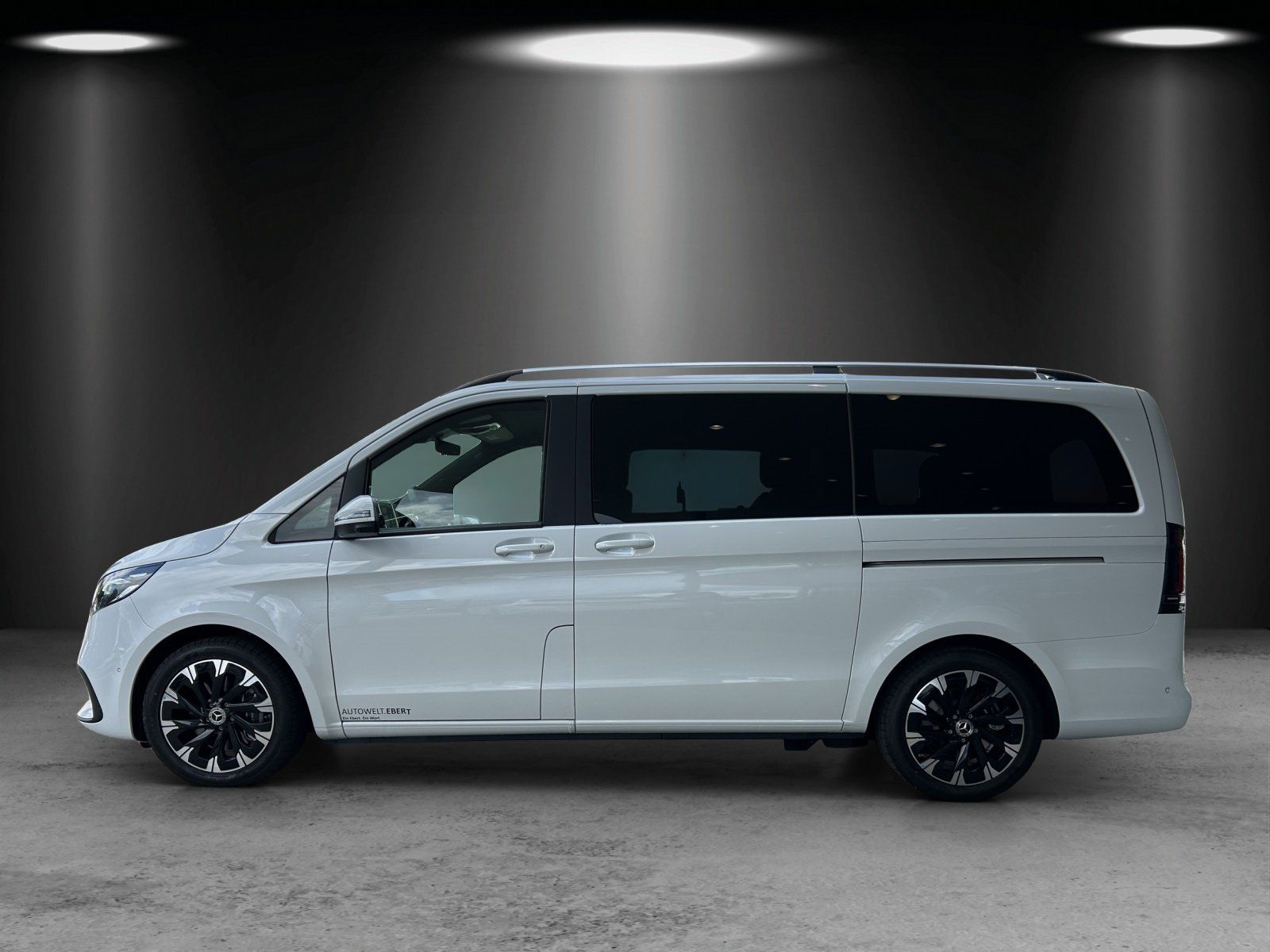Fahrzeugabbildung Mercedes-Benz V 300 d STYLE lang MBUX DISTRO SHZ 360°