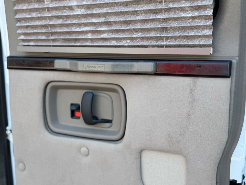 Fahrzeugabbildung Chevrolet Express Chevy Van Regency 5.3 V8 GMC Savana