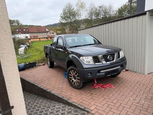 Nissan Navara mit Motorschaden