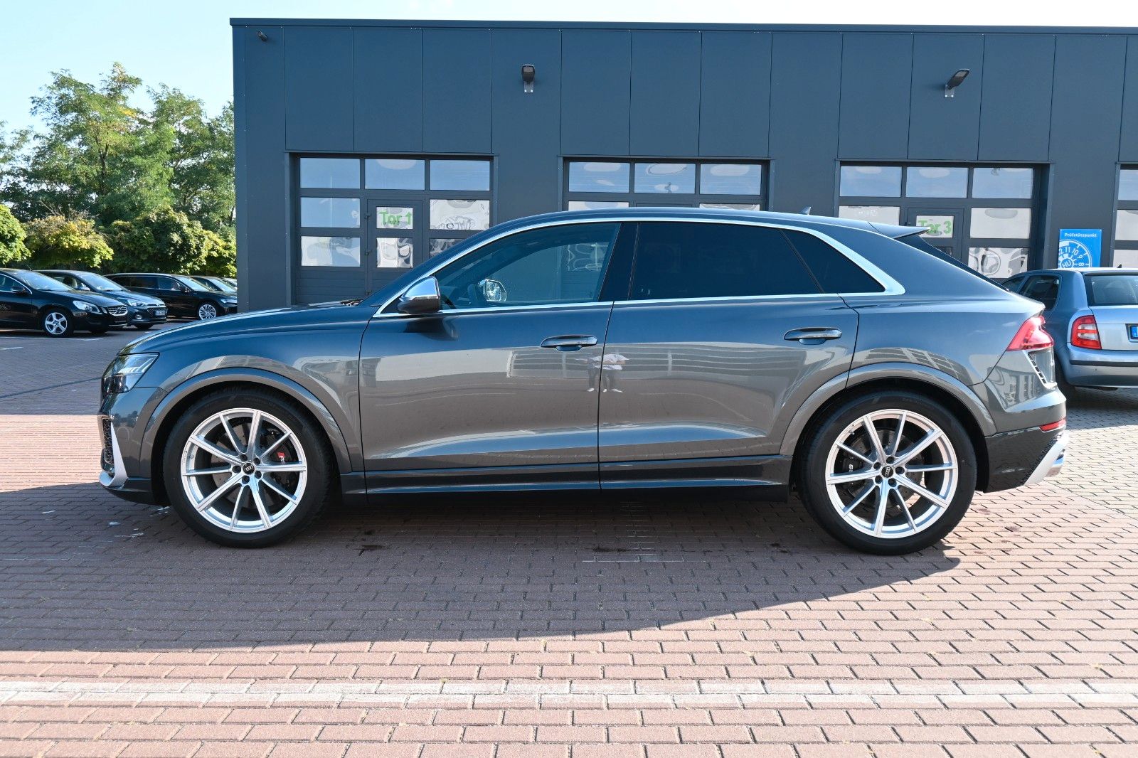 Fahrzeugabbildung Audi RSQ8 RS Q8 TFSI QUATTRO *B&O*PANO*23"Mietkauf