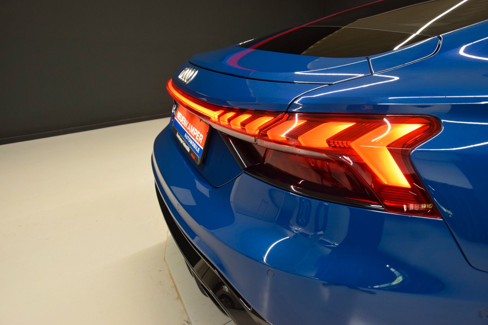 Fahrzeugabbildung Audi e-tron GT quattro Leder Panorama ACC HeadUp B&O