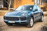 Porsche Cayenne Basis - Porsche Cayenne mit Benzin-Antrieb: Blau