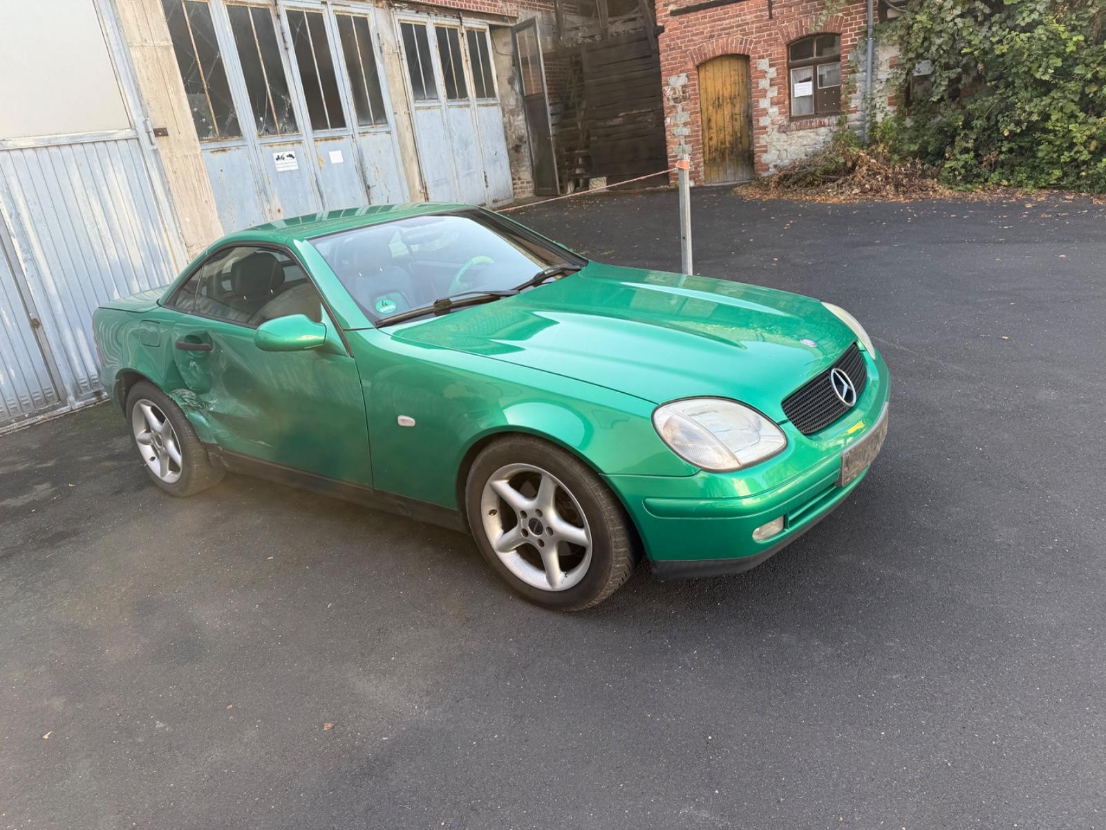 Mercedes-Benz SLK 230