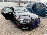 Audi RS3 2.5 TFSI S tronic quattro Sportback -Pano - Audi RS3 mit Benzin-Antrieb: Kombi, 2.5