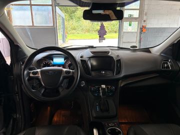 Ford Kuga - 10