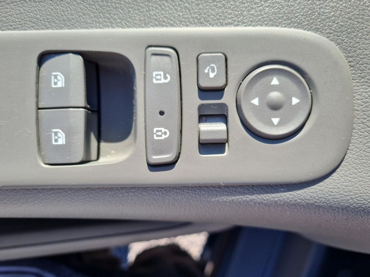 Fahrzeugabbildung Hyundai STARIA Signature 2.2 CRDi 7-Sitzer BOSE+AHK+360°