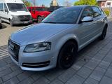 Audi A3 Sportback 1.8 TFSI Attraction AHK-abnehmbar P - Audi A3 aus 2011: Sportback