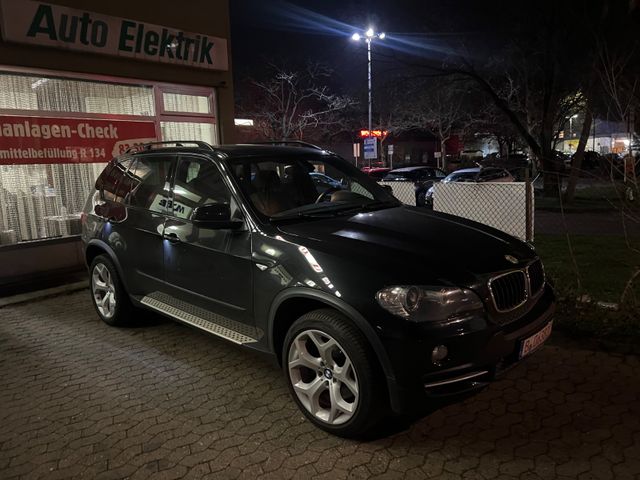 BMW X5 xDrive30d/Automatik/Leder/Panorama/Sportpaket