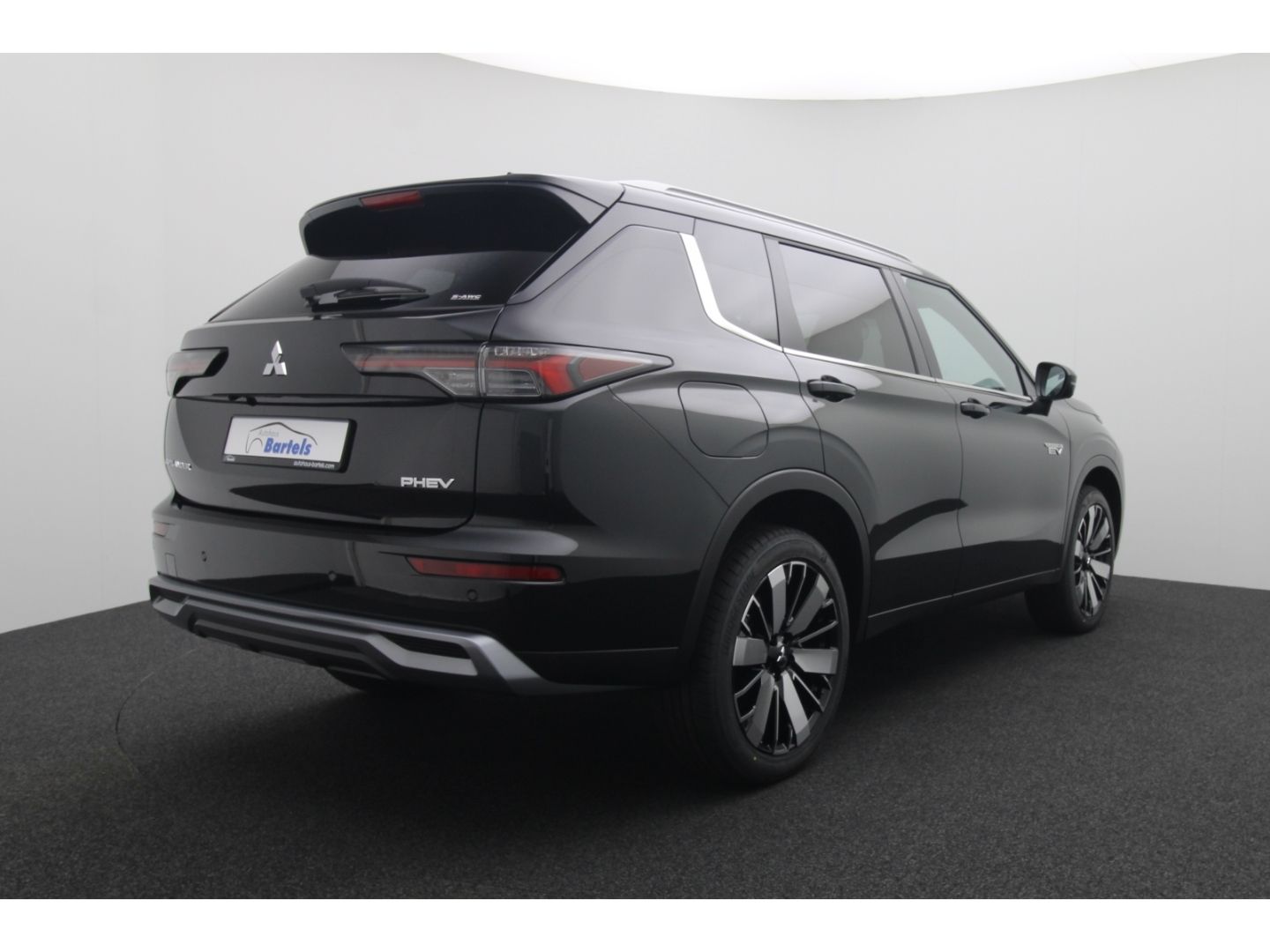Fahrzeugabbildung Mitsubishi Plug-in Hybrid Outlander Select 2,4l PHEV  ACC