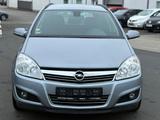 Opel Astra H Caravan Cosmo - Opel Astra aus 2008: Kombi