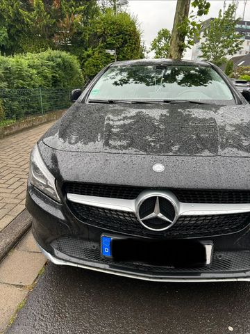 MERCEDES-BENZ CLA 180 - Coupé Automatik | TÜV NEU | LED | NAVI