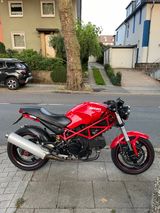 Ducati Monster 695
