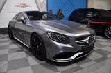 Mercedes-Benz S 63 AMG S 63 Mercedes-AMG 4MATIC Coupé - graue Mercedes-Benz S 63 AMG