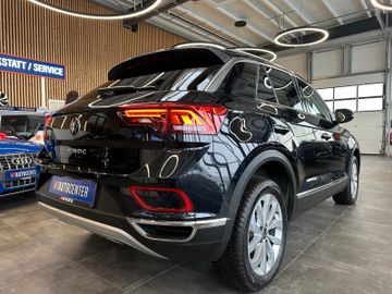 Volkswagen T-Roc Style *1. Hand*Klima*SHZ*AppConnect*DAB*BT