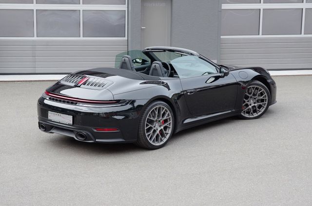 Porsche 992.2 4S*ACC,BOSE,Chrono,Sitzlüftung,14Wege,360°