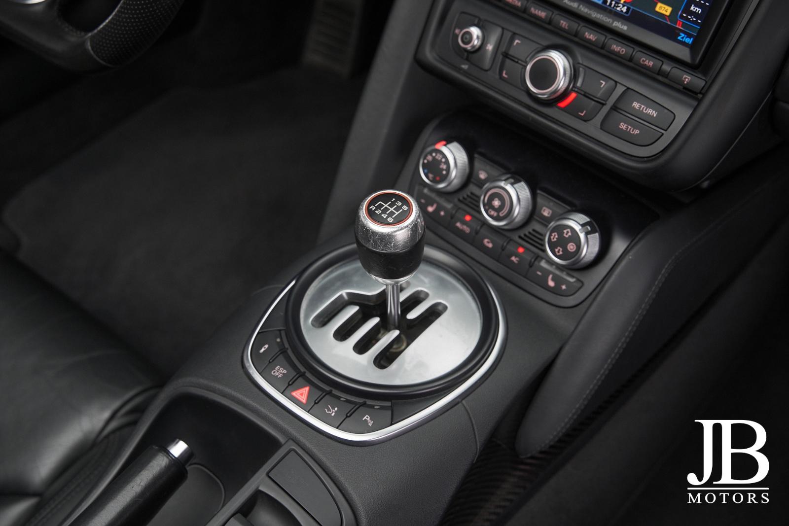 Audi R8 Spyder V10 5.2 FSI 525 ch • Boîte manuelle 6• Magnetic Ride • B&O • Caméra