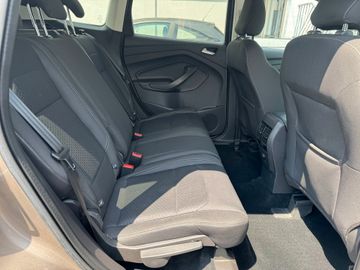 Ford Kuga - 11