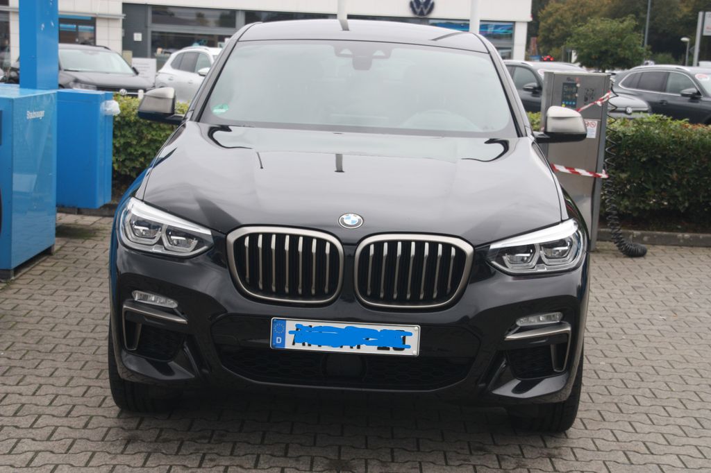 Image of BMW X4 M40