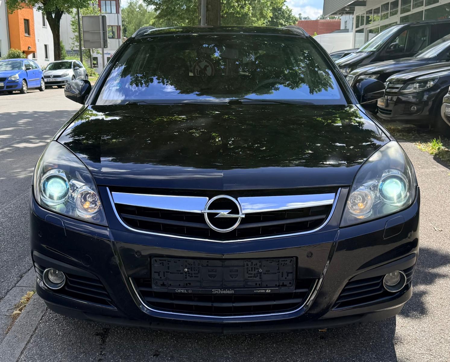 Opel Signum 2005 — салон