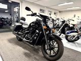 Suzuki C 1500 VL Intruder Black Edition 1. Hand + Hdl. - SUZUKI SCHWARZ